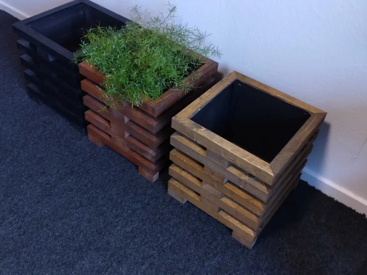 Billede 8 - Tralle Jan. Bænke og andet.