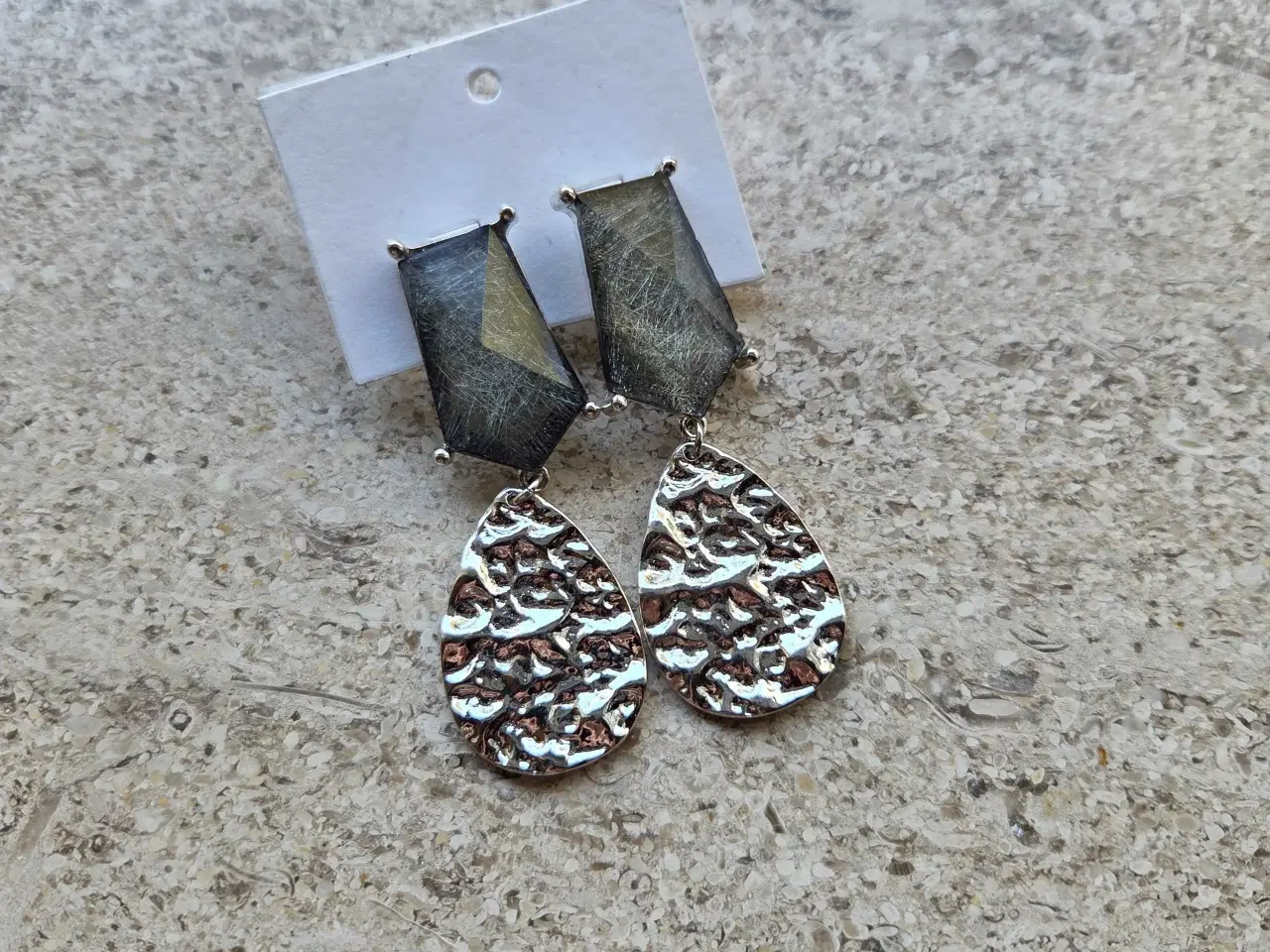 Billede 3 - Vila grey stone øreringe