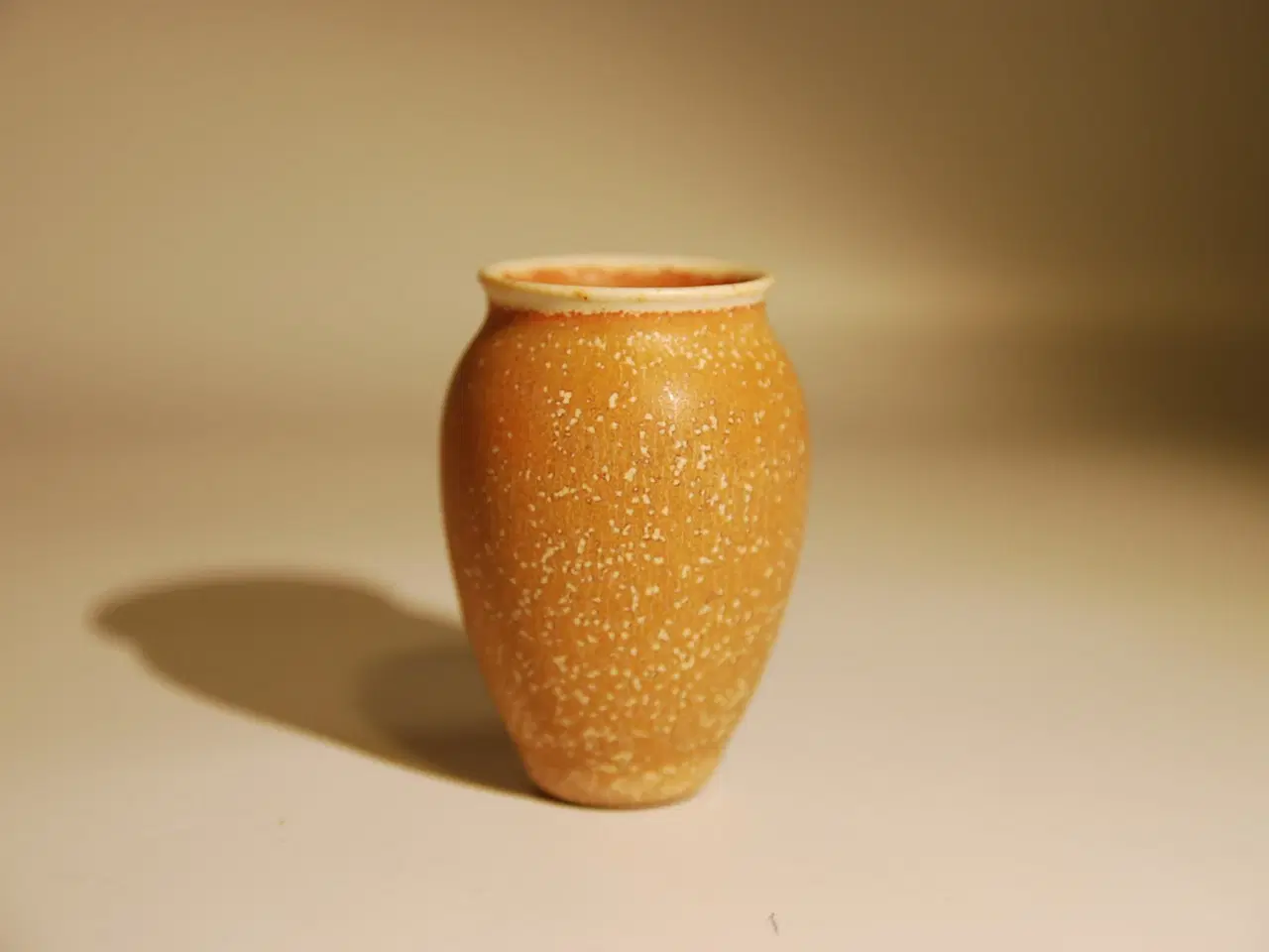 Billede 1 - Vivi Calissendorf lille vase 