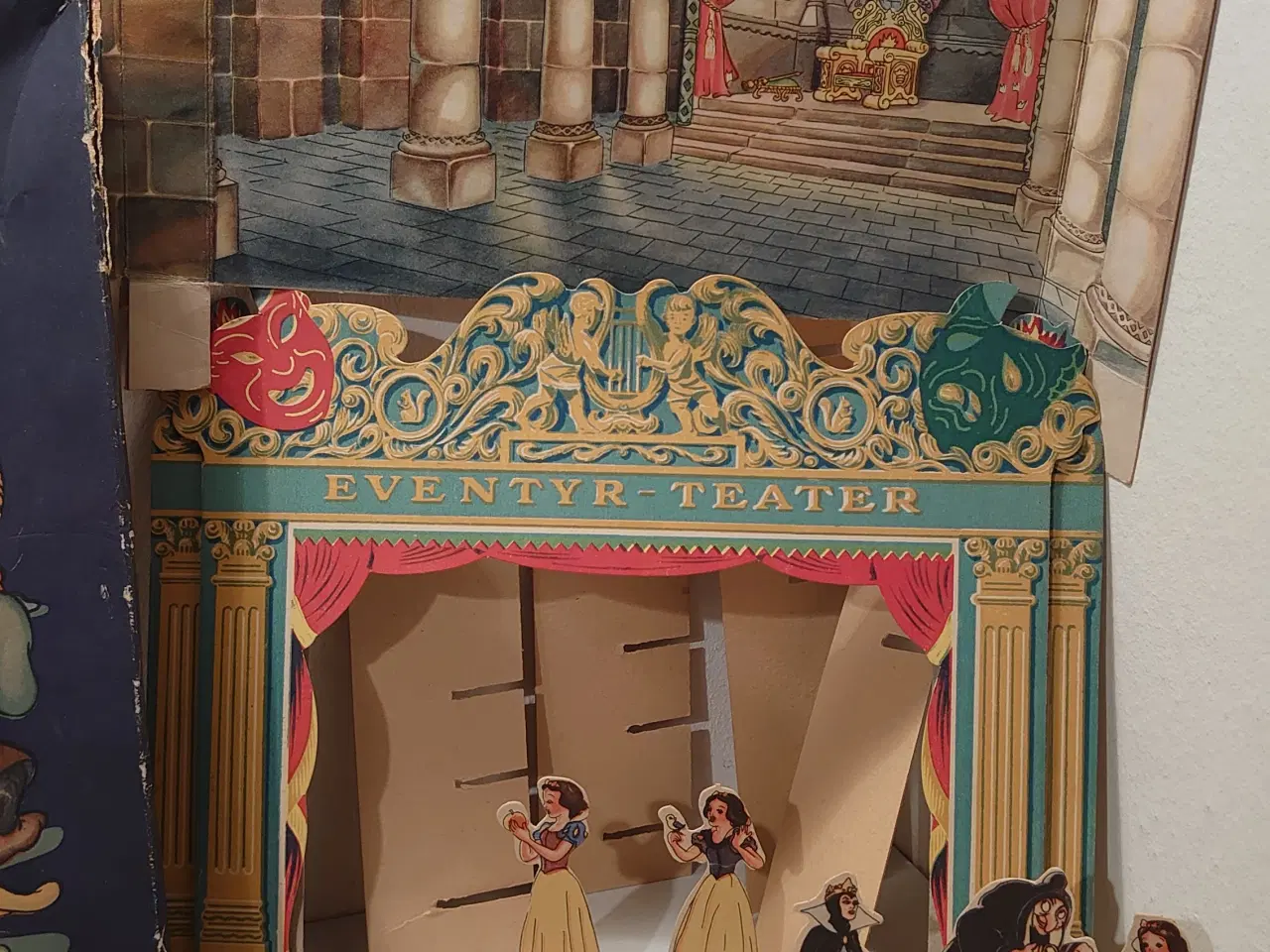 Billede 3 - Gammelt Eventyrteater i karton, Snehvide og de...