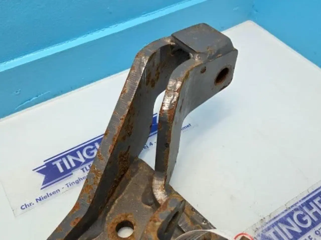 Billede 12 - New Holland TS110 Beslag R. 82007382