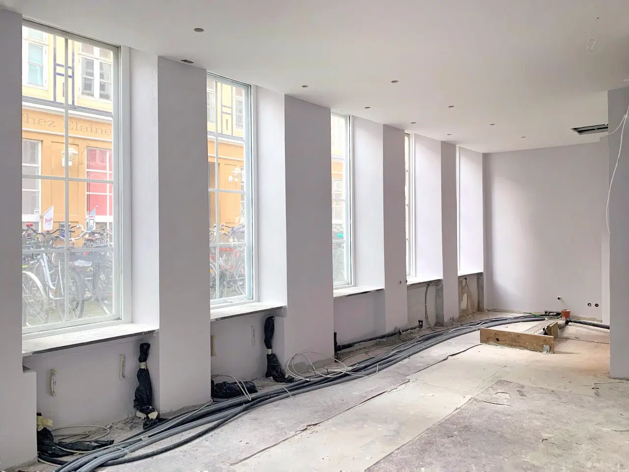 Billede 8 - Hjørnelokale på solsiden. med udsigt til rådhustårnet. velegnet til restaurant eller café