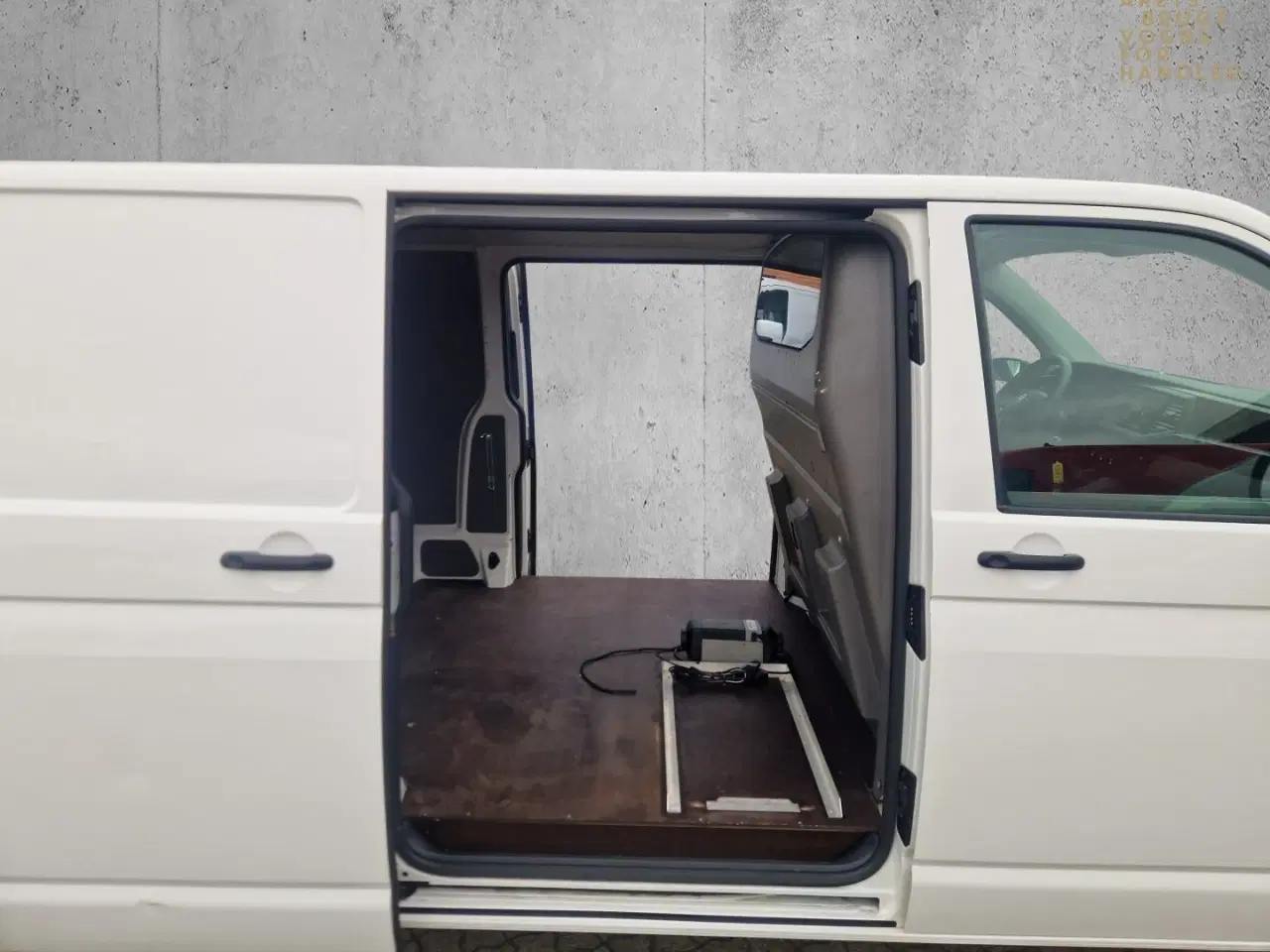 Billede 9 - VW Transporter 2,0 TDi 110 Kassevogn lang