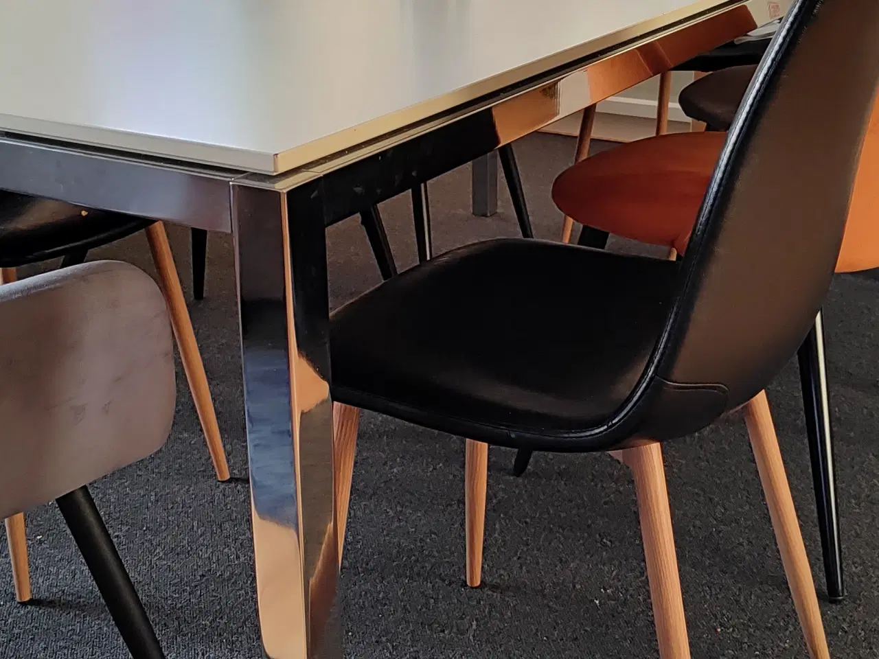 Billede 3 - Spisebord Ansager 
