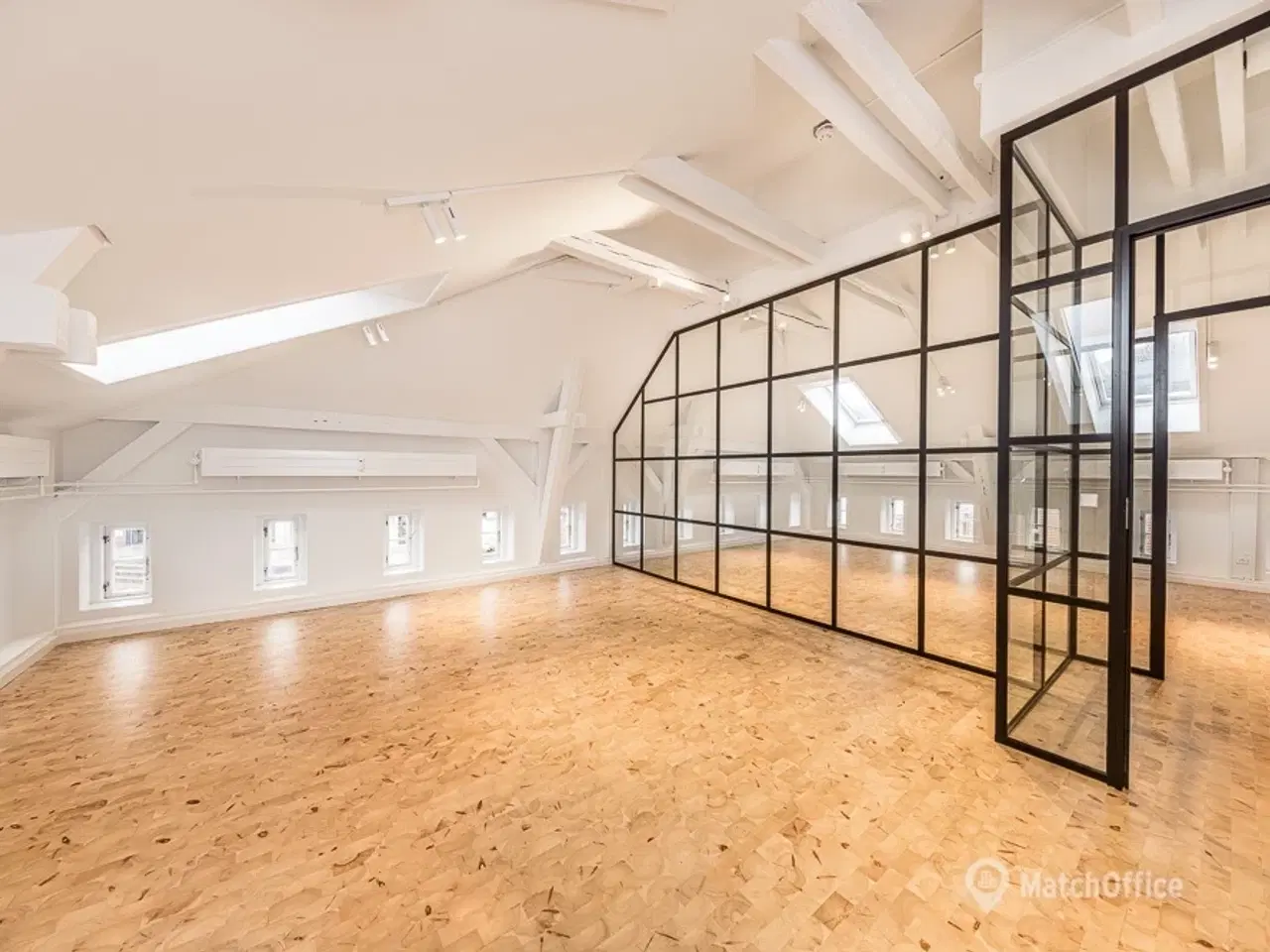 Billede 2 - Kontorlejemål i charmerende ejendom fra 1898