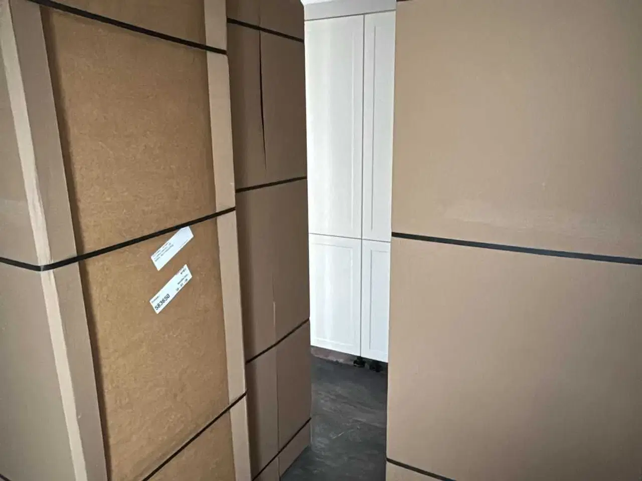 Billede 13 - Korpus til skabe