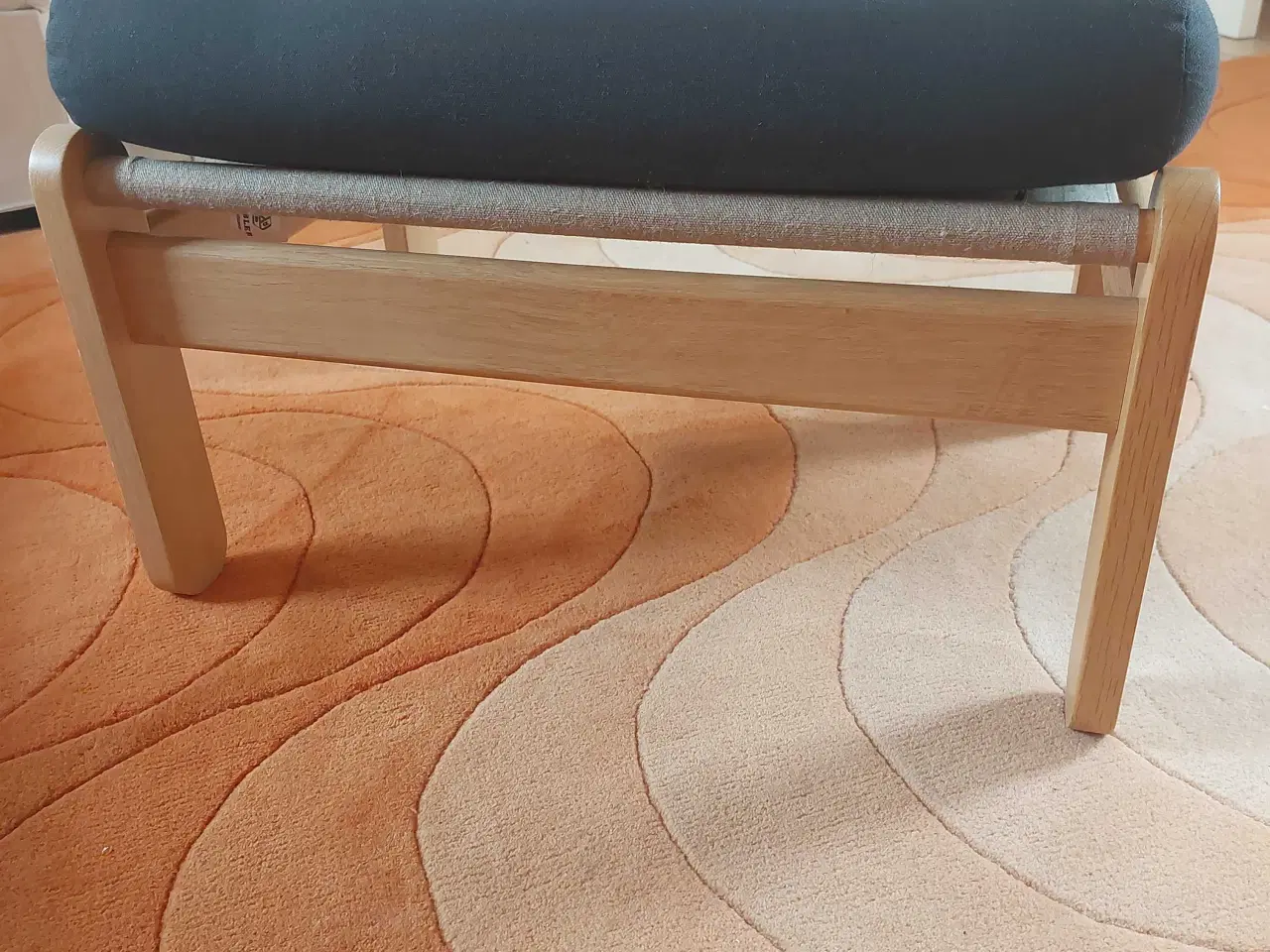 Billede 1 - Fodskammel i eg