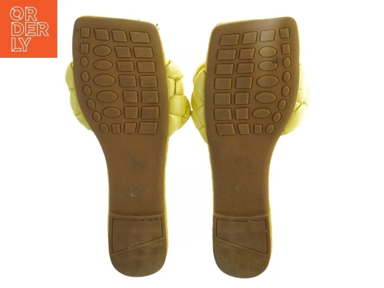 Billede 2 - Gule flettede sandaler (str. 39 )