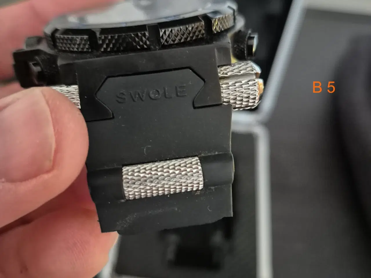 Billede 3 - SWOLE UR HELT NYT