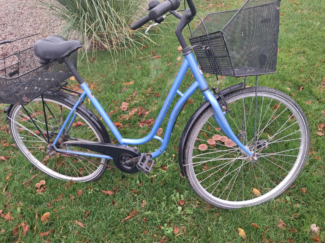 Billede 1 - Damecykel/ børne  cykel  sælges 