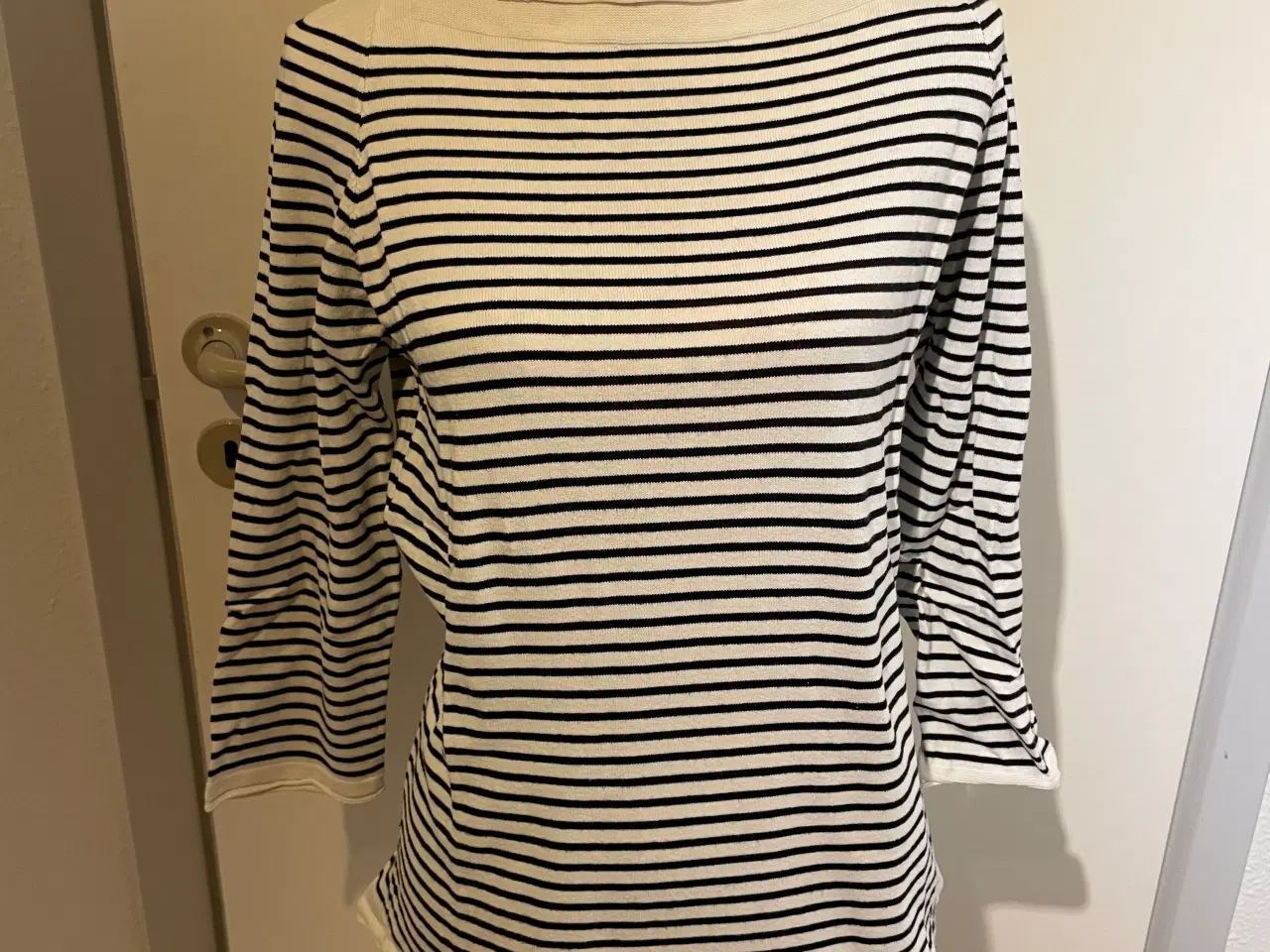 Billede 1 - Massimo Dutti - tynd strik bluse
