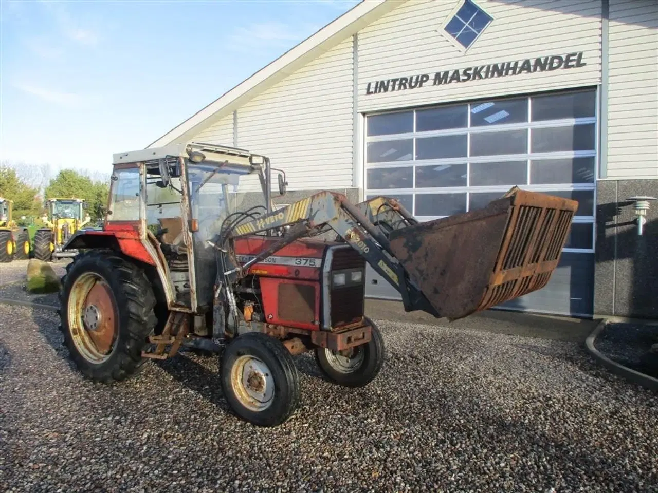 Billede 16 - Massey Ferguson 375 HiLine med frontlæsser