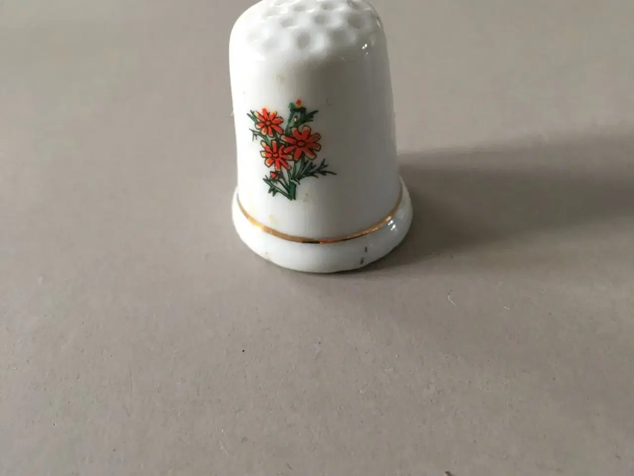 Billede 1 - Porcelæns fingerbøl