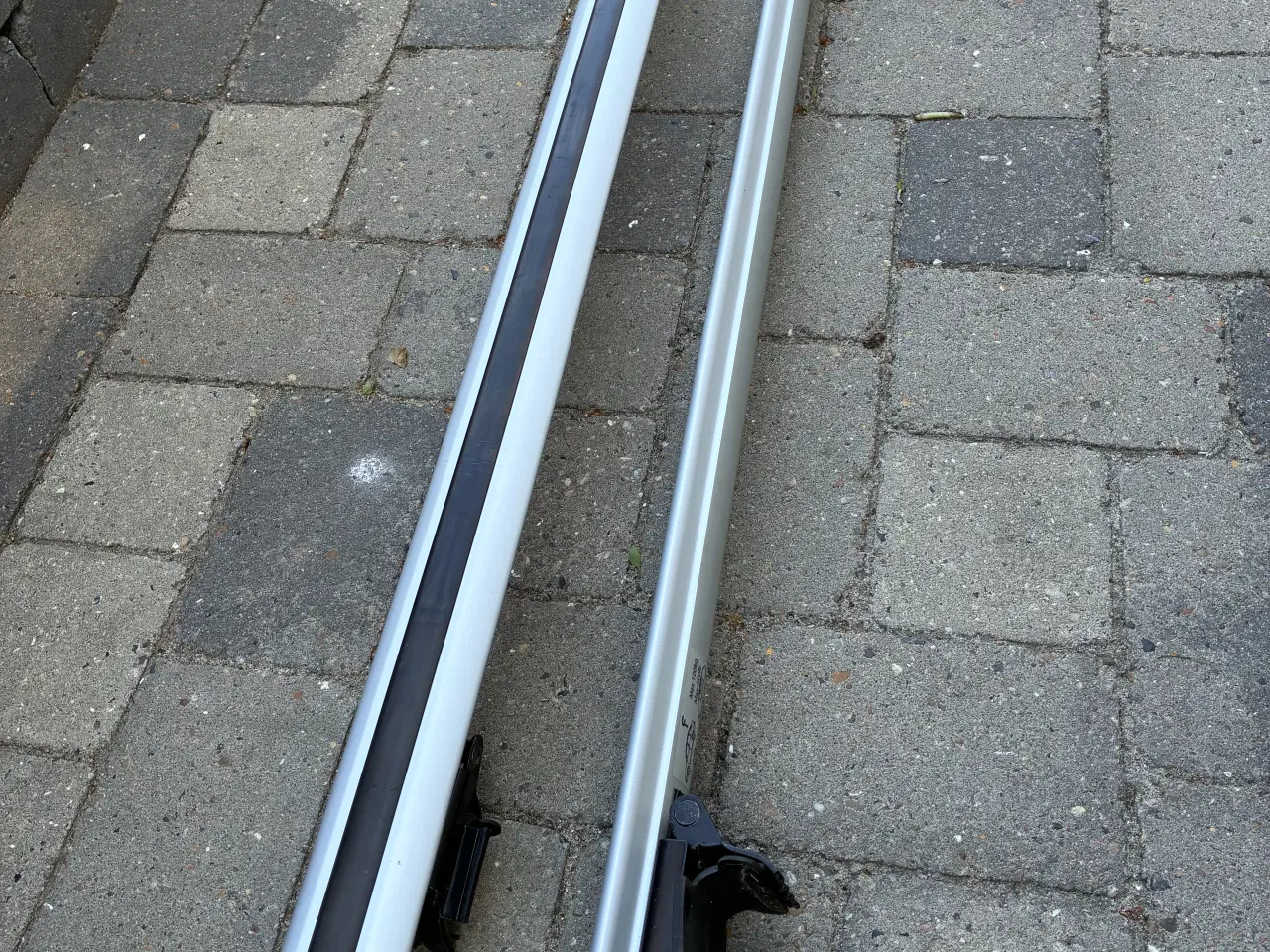 Billede 1 - Originale tagbøjler til Toyota Avensis stc T25
