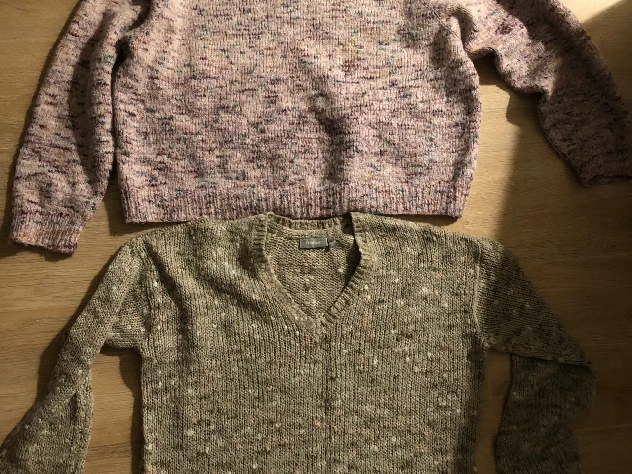 Billede 1 - Fine strik trøjer 