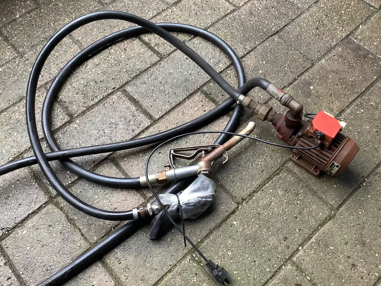 Billede 1 - Tankanlæg komplet