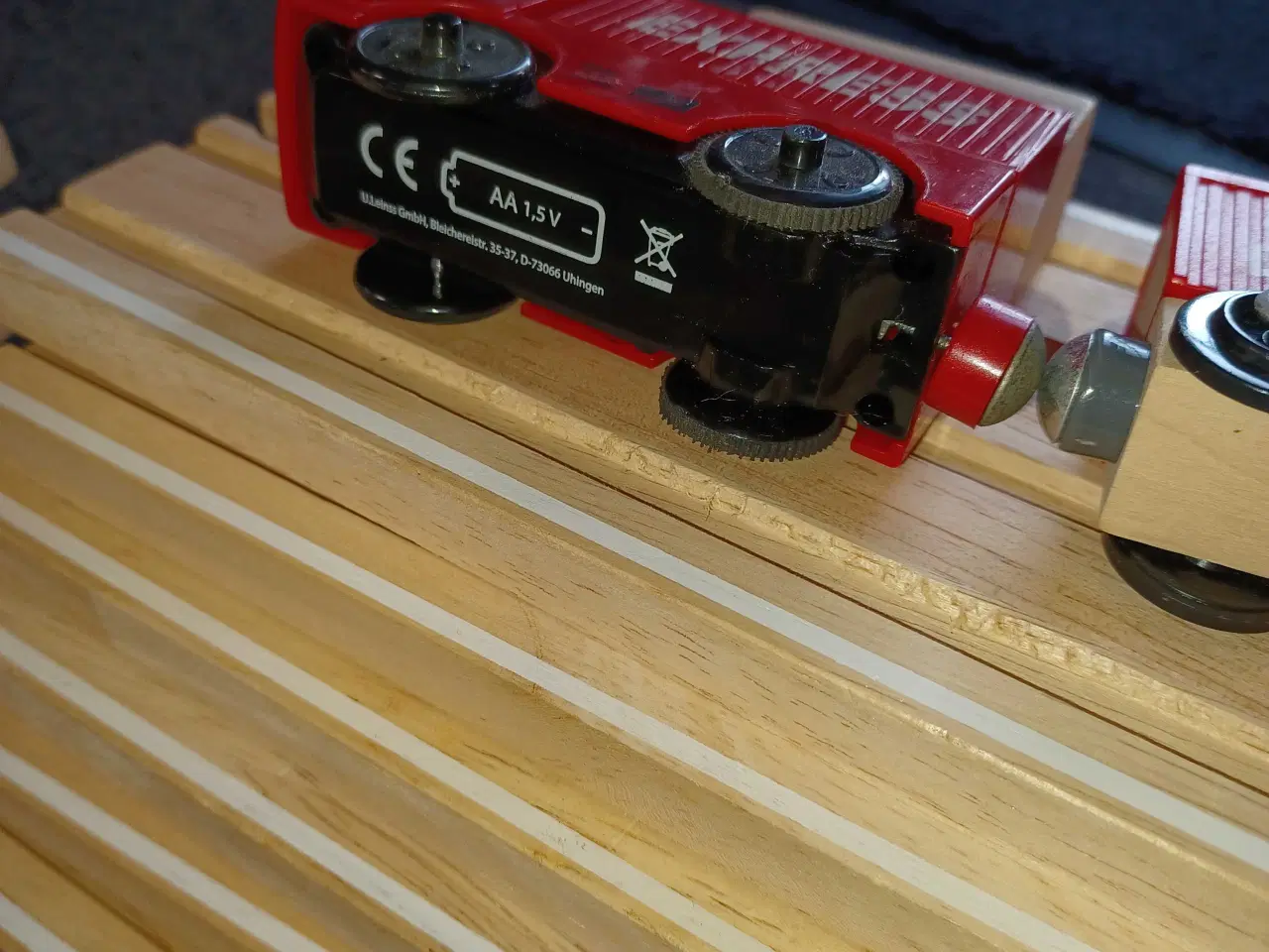 Billede 9 - Togbane med to elektriske tog