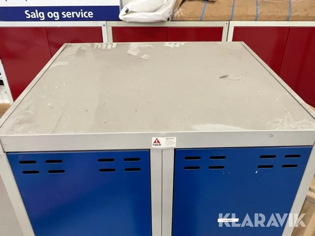 Billede 10 - Personaleskabe 2 rum