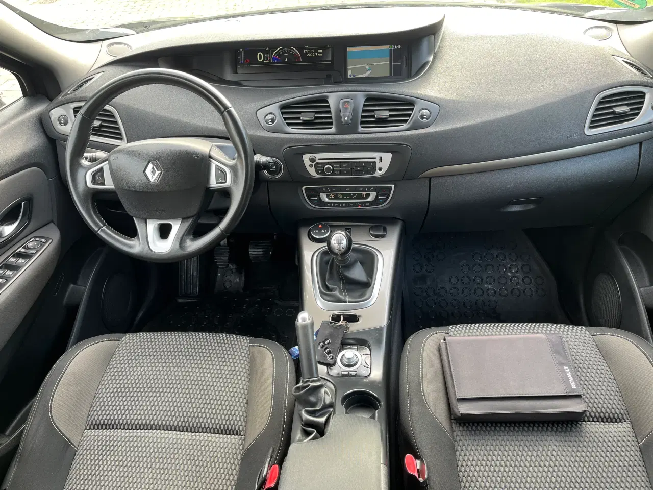 Billede 7 - Super Flot Renault Scenic XMod fra 2014