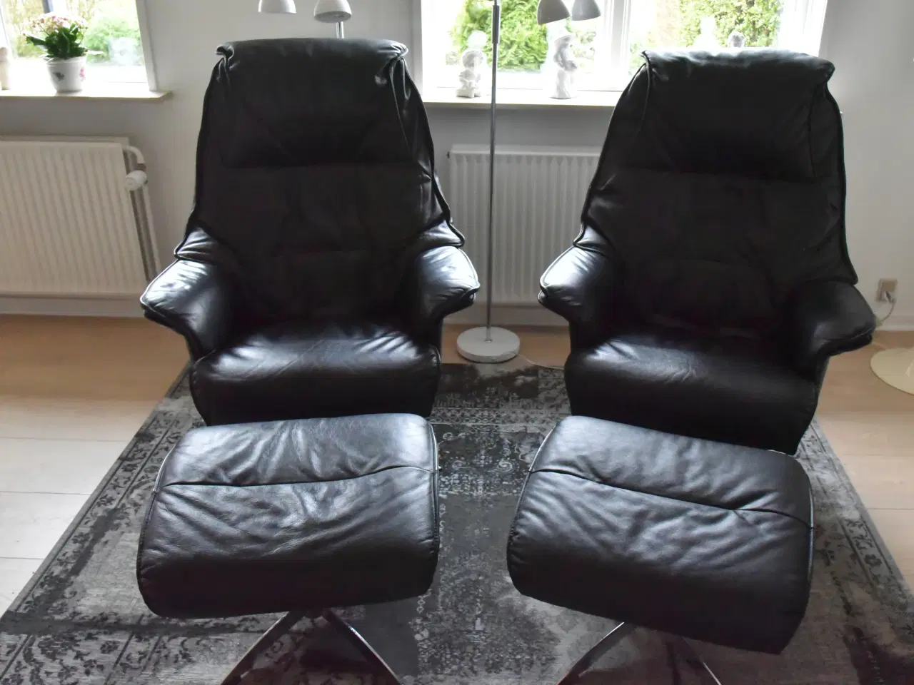 Billede 1 - Læderstole med Fodskamler