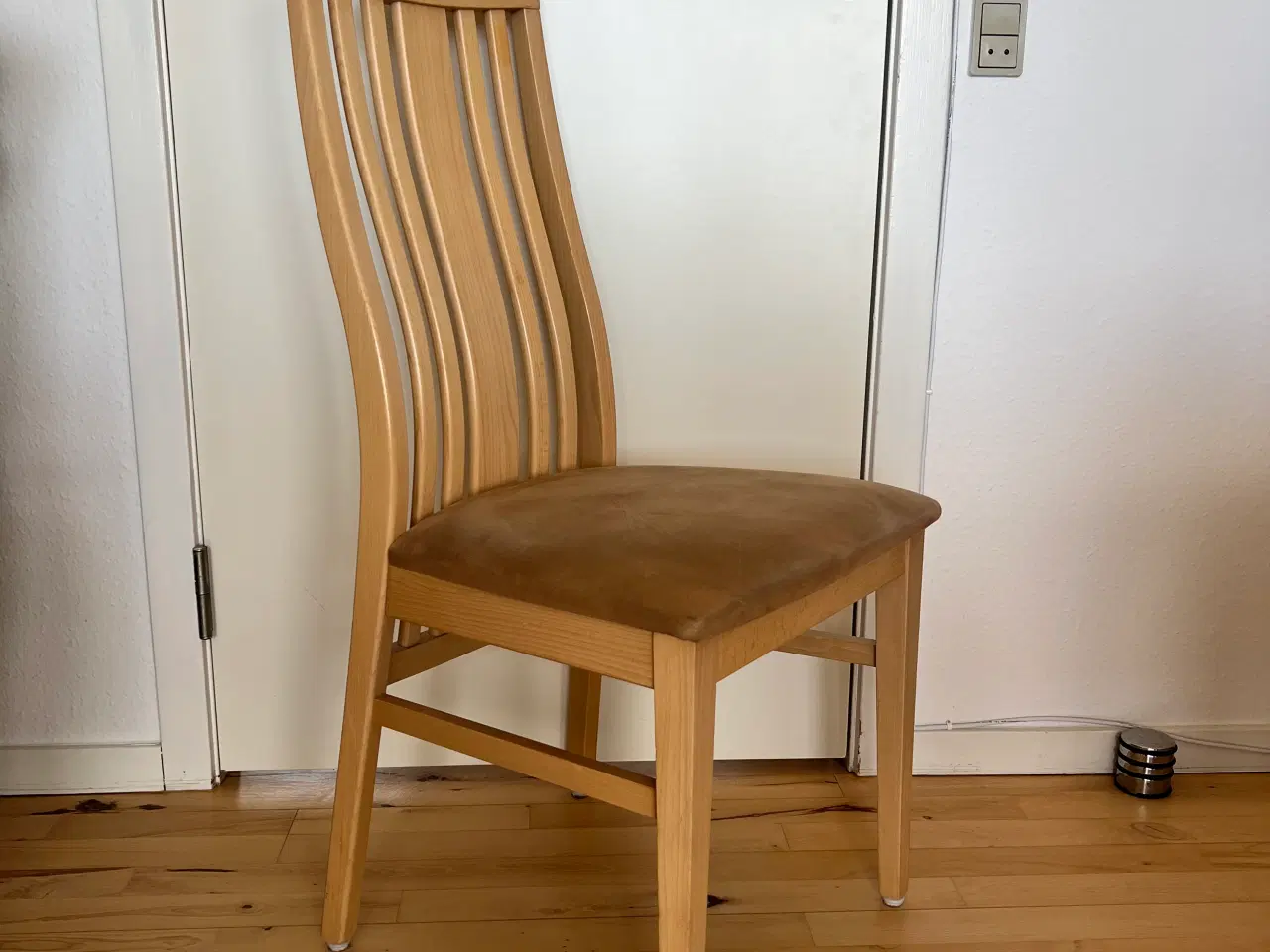 Billede 1 - 8 stk. ens spisebordsstole