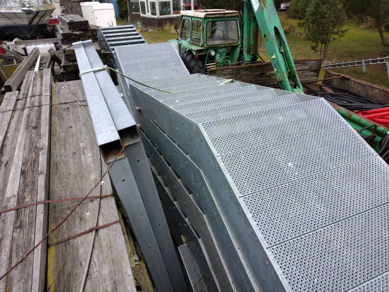 Billede 3 - Brandtrappe med repos 