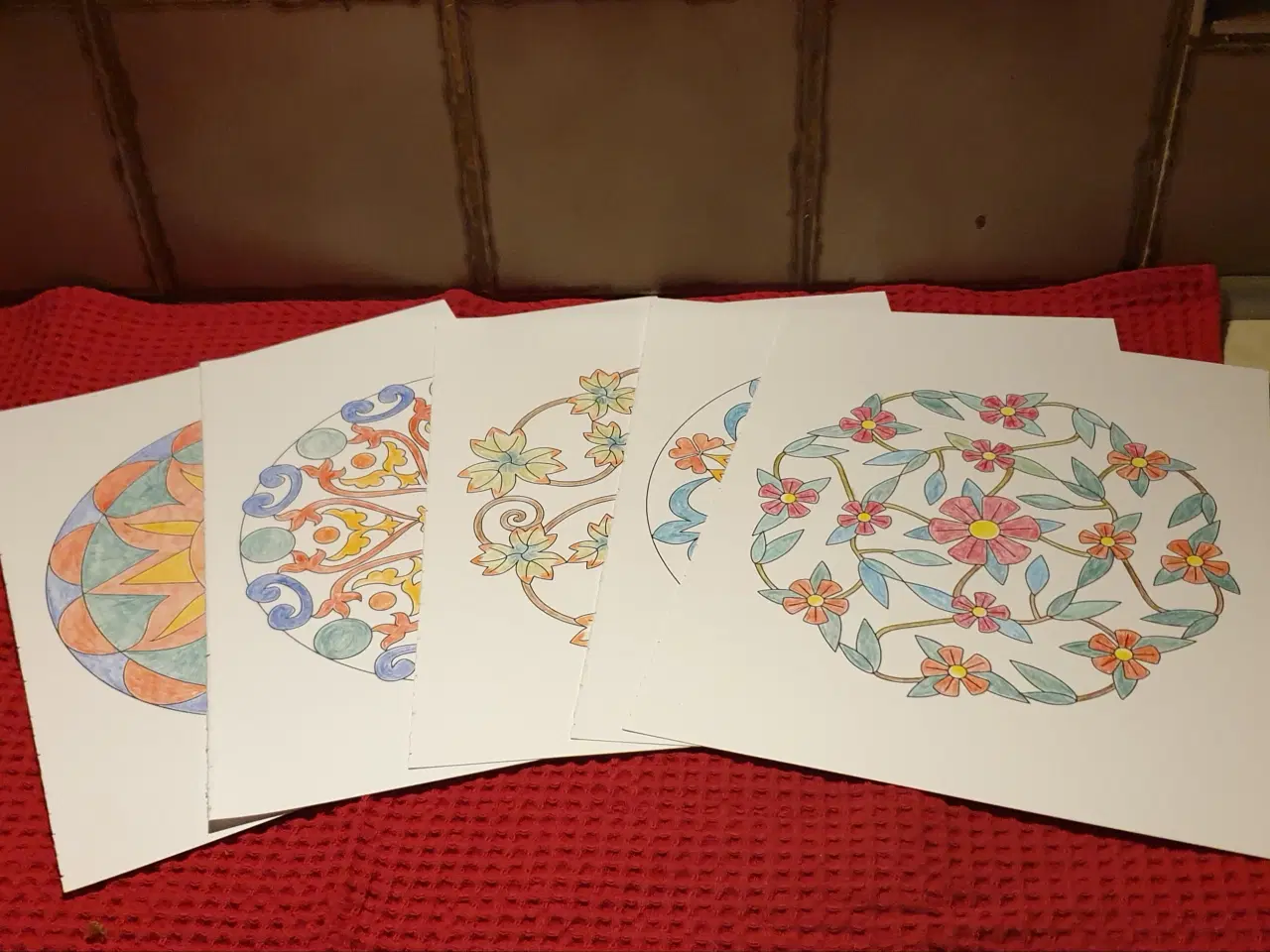 Billede 1 - Mandalas - Salg går til Danske Hospitalsklovne