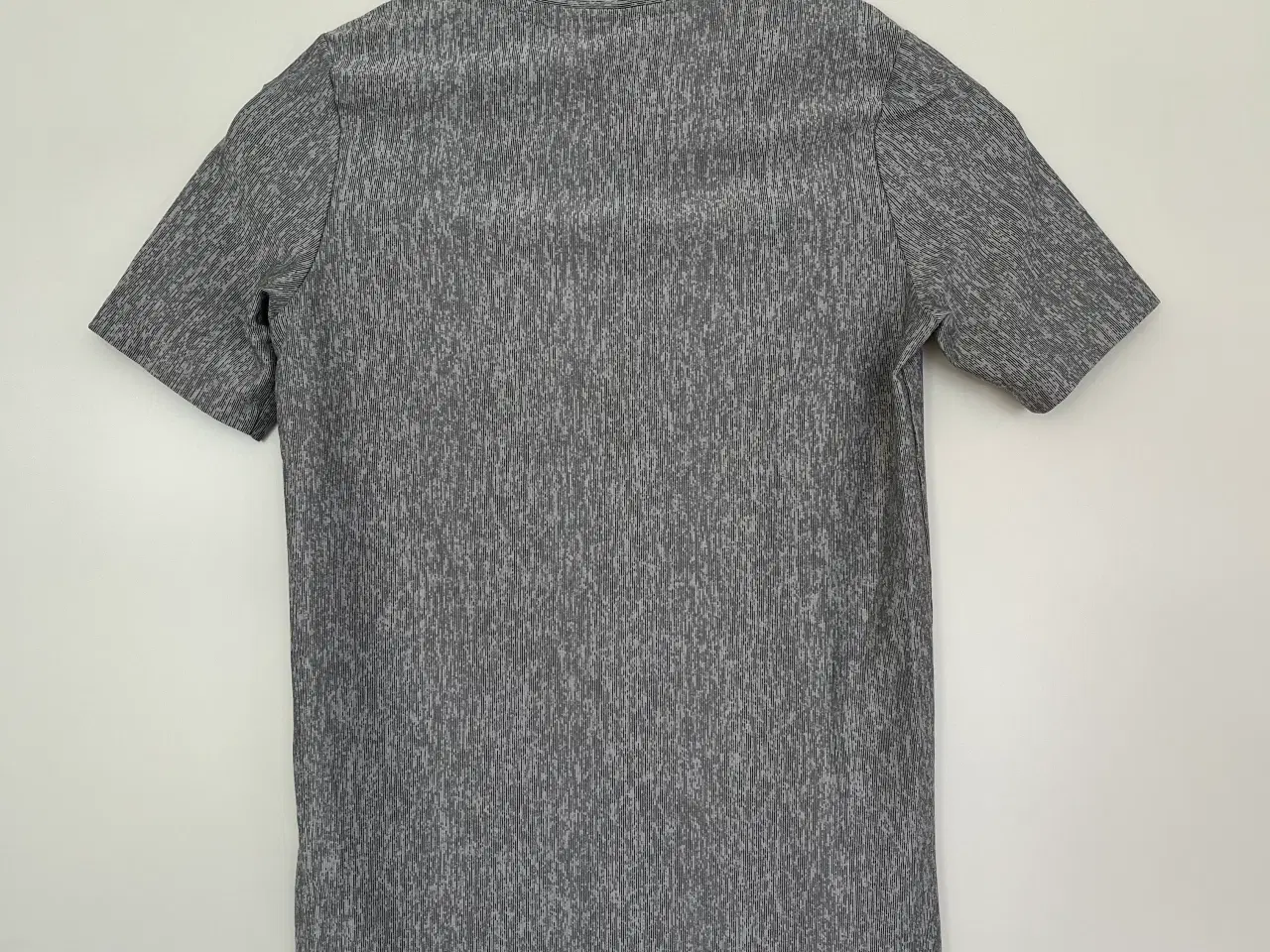 Billede 3 - T-shirt