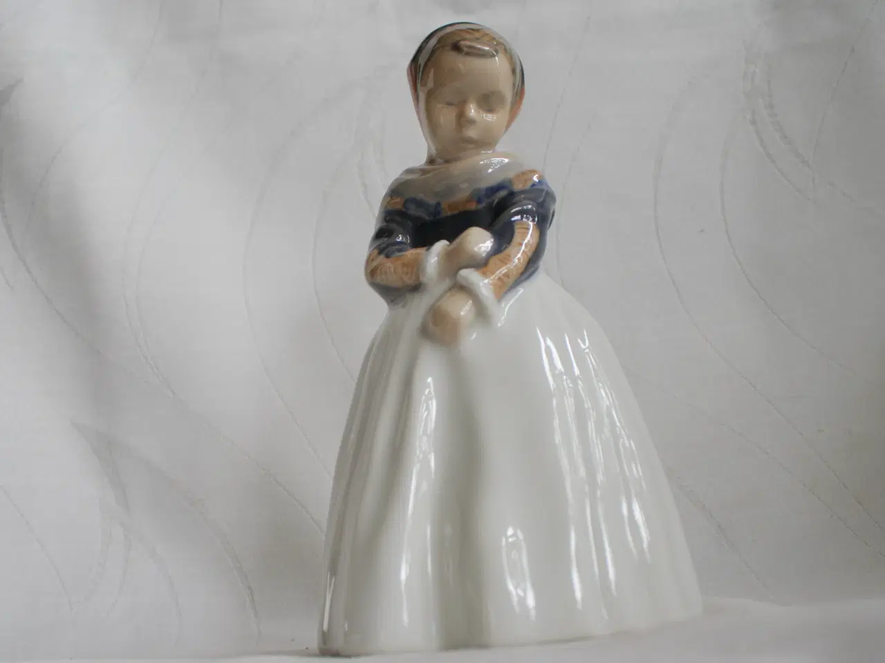 Billede 9 - Amagerpige, figur fra Royal Copenhagen
