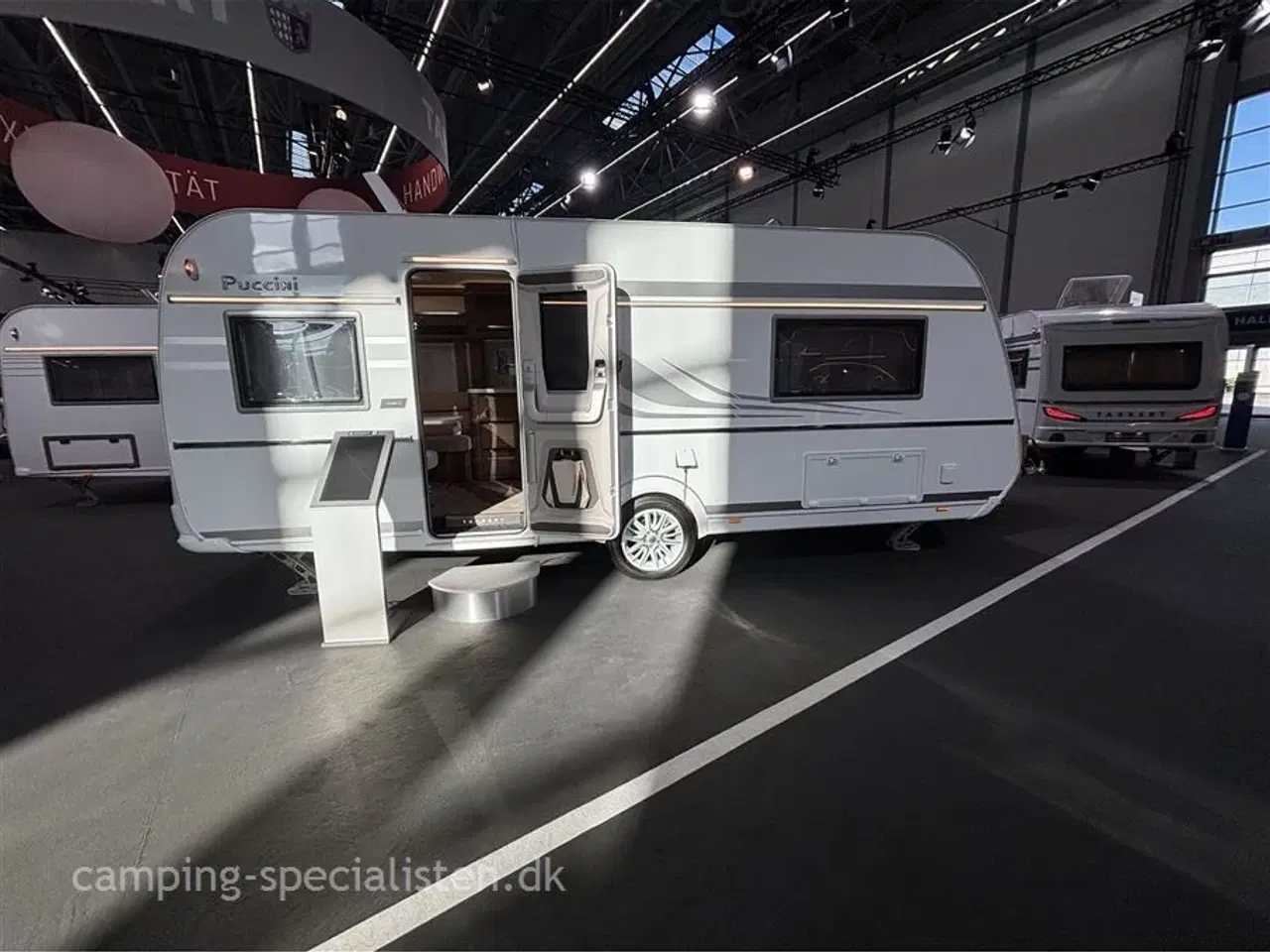 Billede 2 - 2026 - Tabbert Puccini 550 E 2,3   Ny Tabbert Puccini 550 E 2.3 model 2026 kan snart ses hos camping-Specialisten.dk