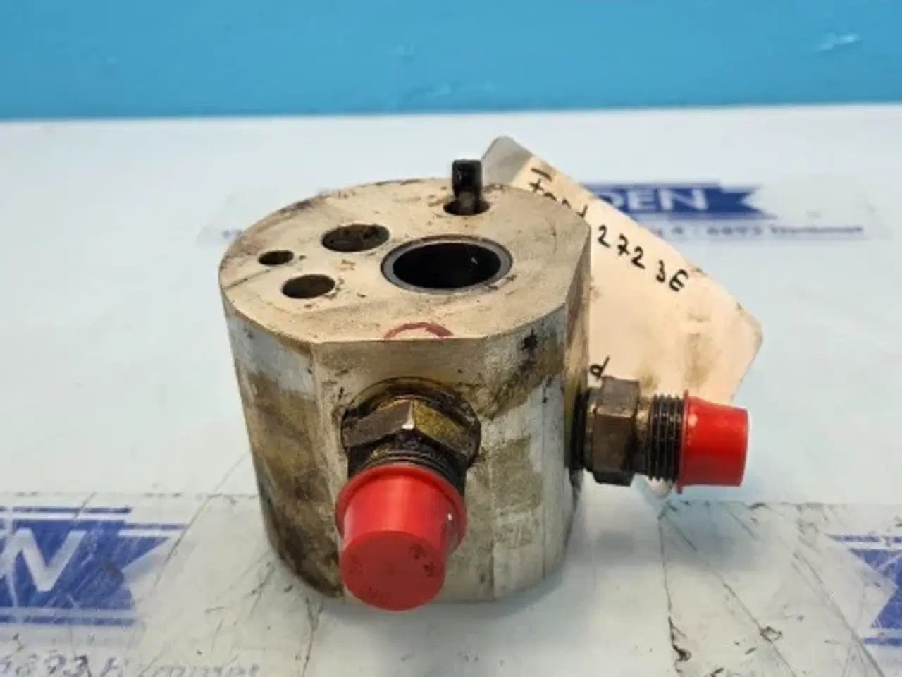 Billede 9 - Ford 2723E Oliepumpe Adaptor 1517985