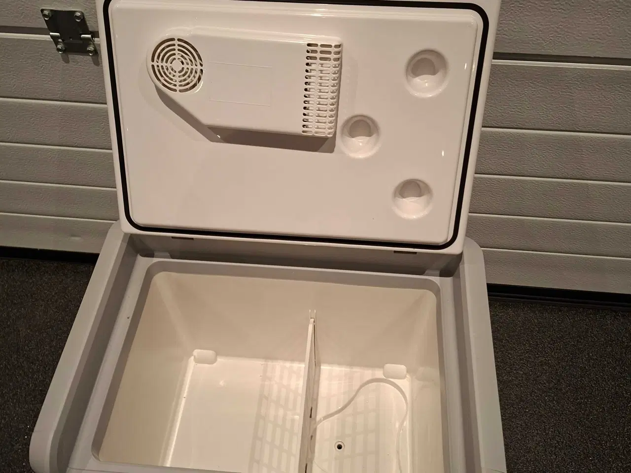 Billede 3 - Køleboks 40L. 12V/230V