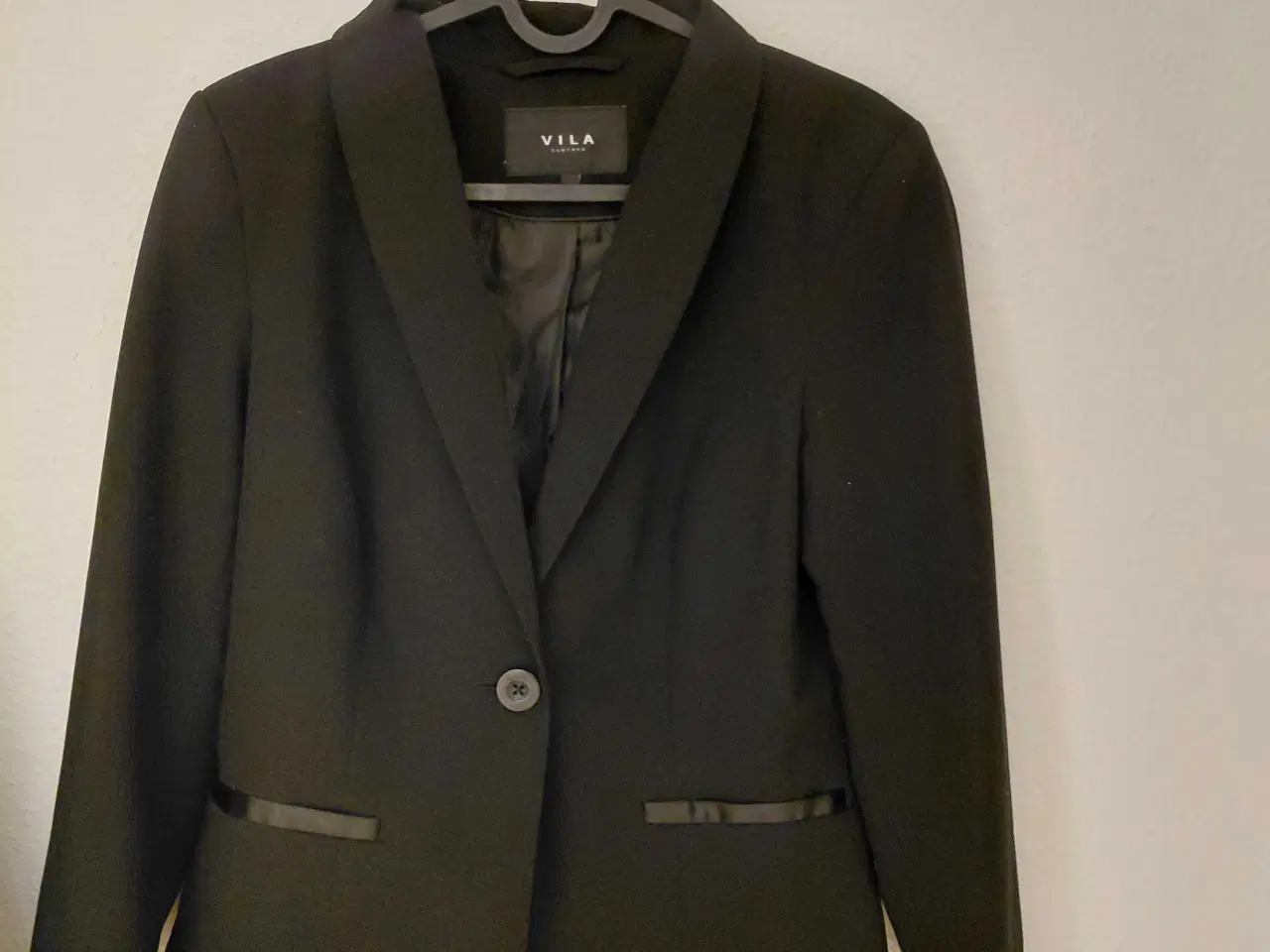 Billede 1 - Fin blazer fra Vila str M