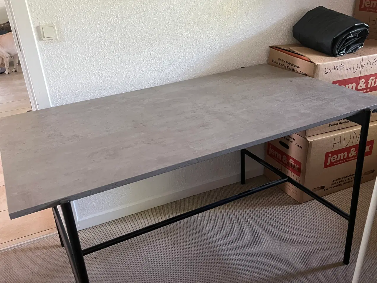 Billede 2 - Super flot Dokkedal spisebord