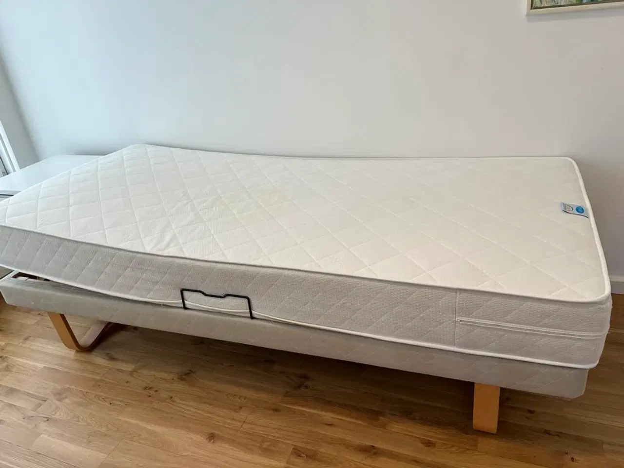 Billede 1 - Elevations Seng JENSEN 90x200 cm