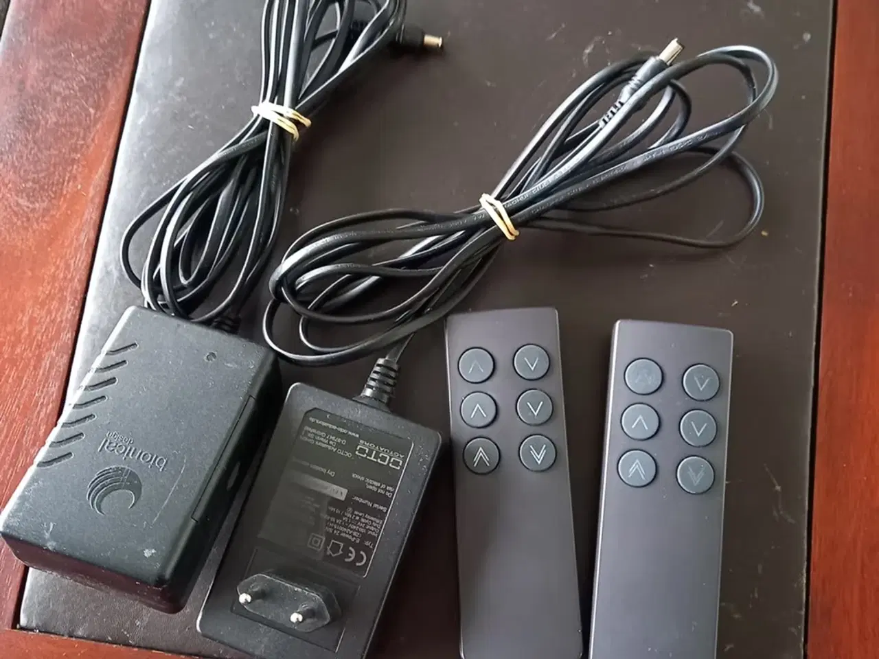 Billede 5 - Jabo dobbeltseng med elevation og skuffer