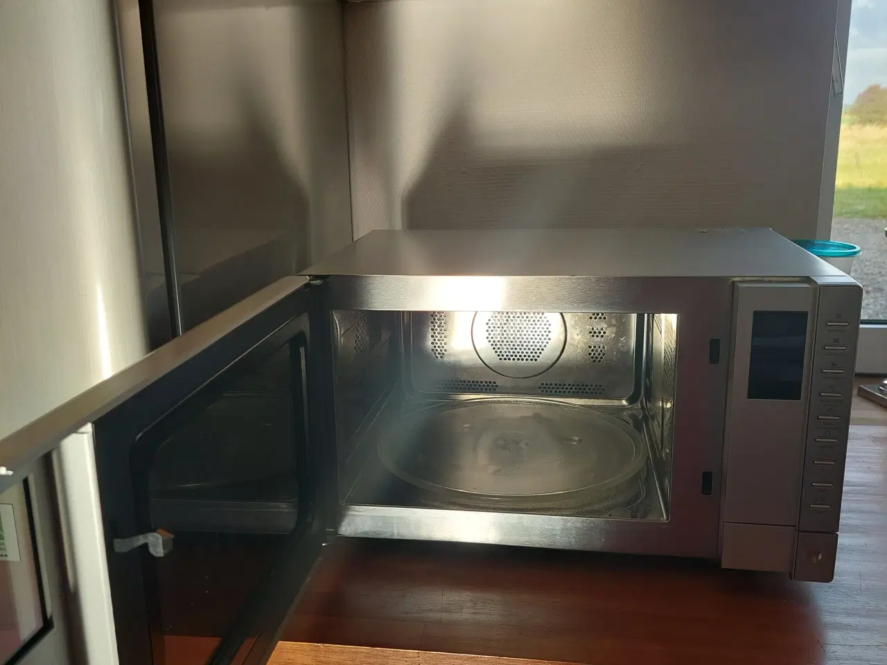 Billede 3 - Stor Microovn