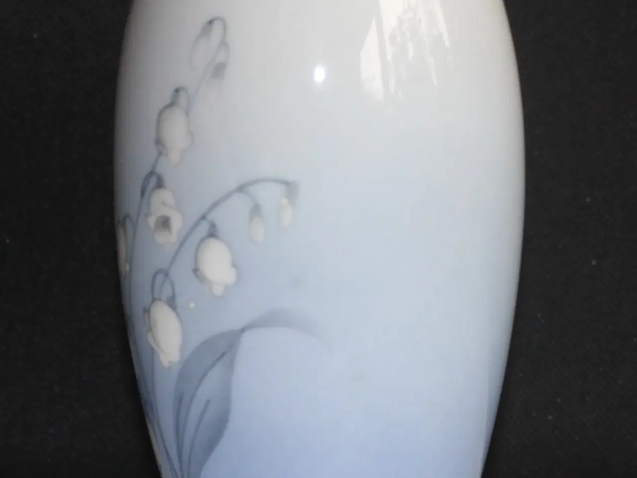 Billede 2 - Vase med liljekonval fra Bing og grøndahl