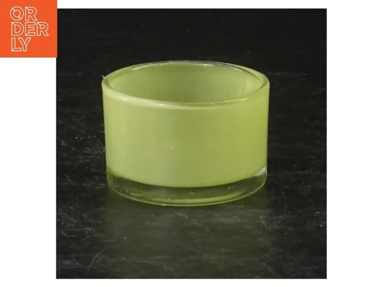 Billede 3 - Farvede glas skåle (str. 5 cm. 4 styk)
