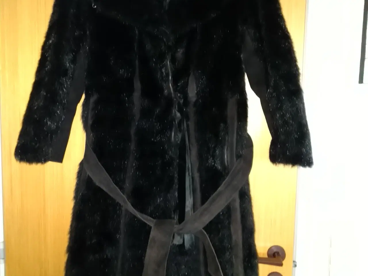 Billede 2 - Sort dansk minkpels