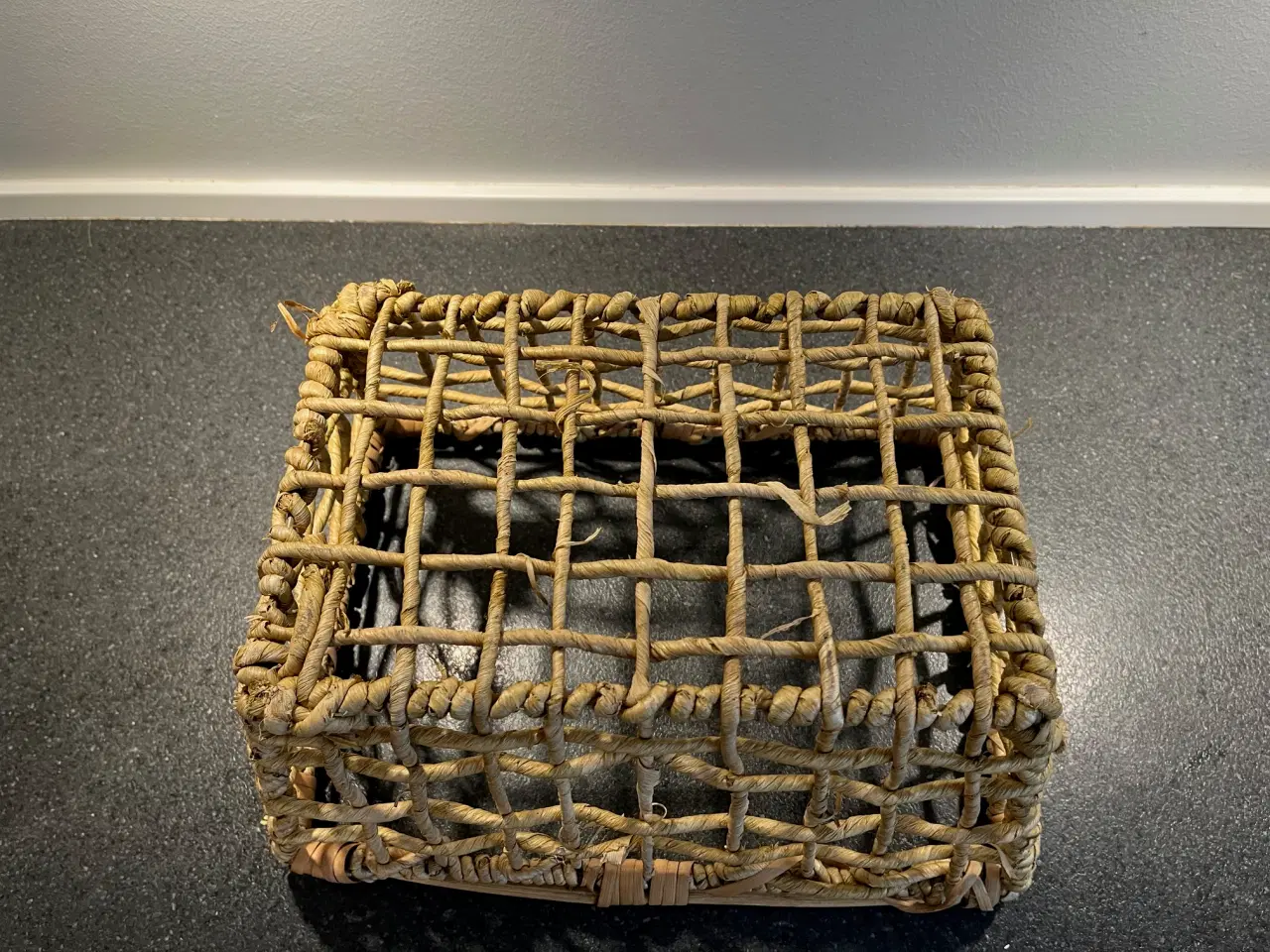 Billede 3 - Robust fletkurv til opbevaring – perfekt til det m