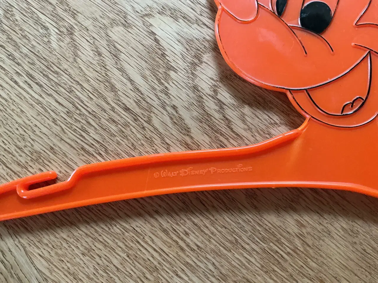 Billede 3 - Walt Disney bøjler til børnetøj, 25kr/ stk