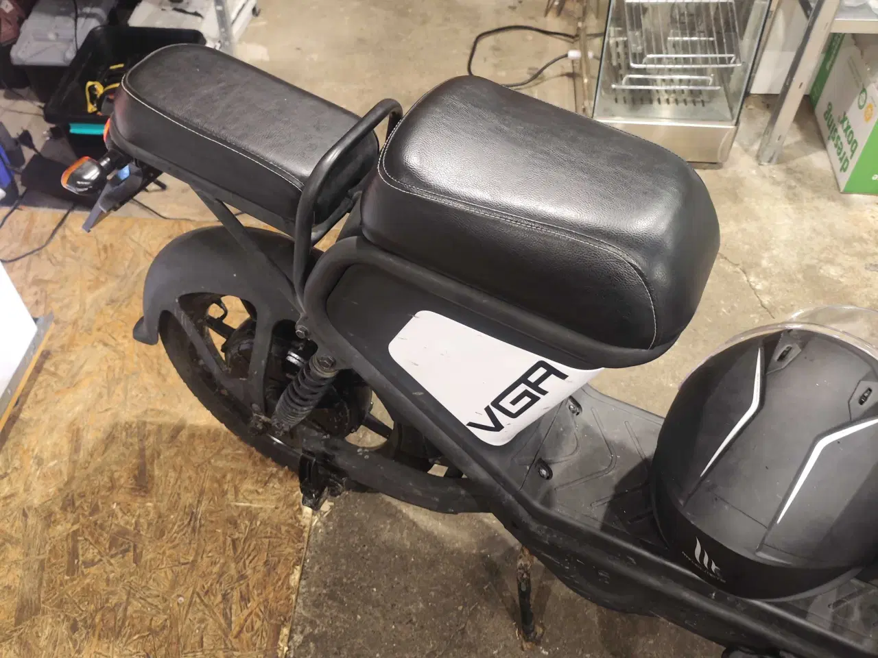 Billede 3 - Vga el knallert næsten ny