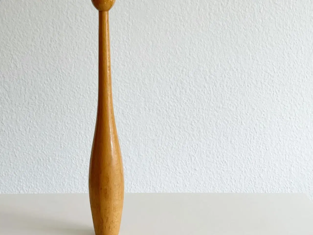 Billede 3 - Kegle af træ, til dekoration