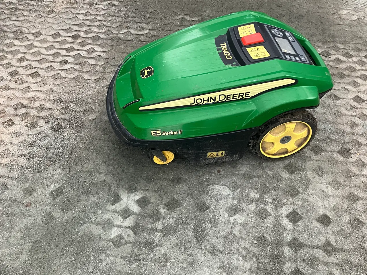 Billede 1 - Defekt John Deere robotplæneklipper.