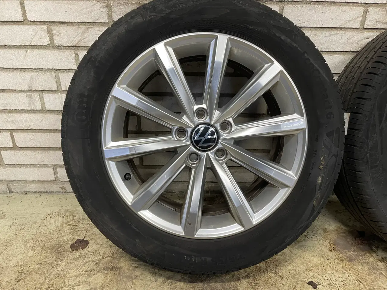 Billede 3 - 17 VW Passat 215/55r17 Ref.201 sommer