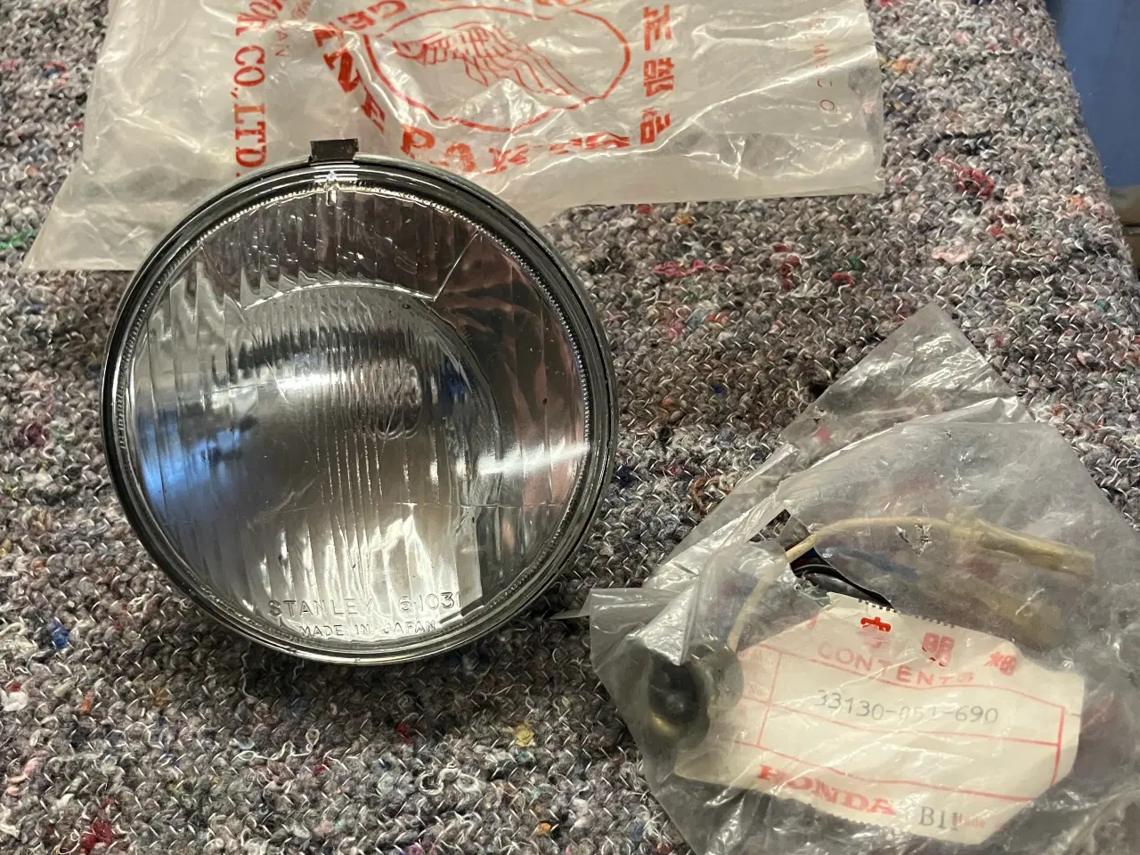 Billede 3 - Honda cd50 lygteparabol.