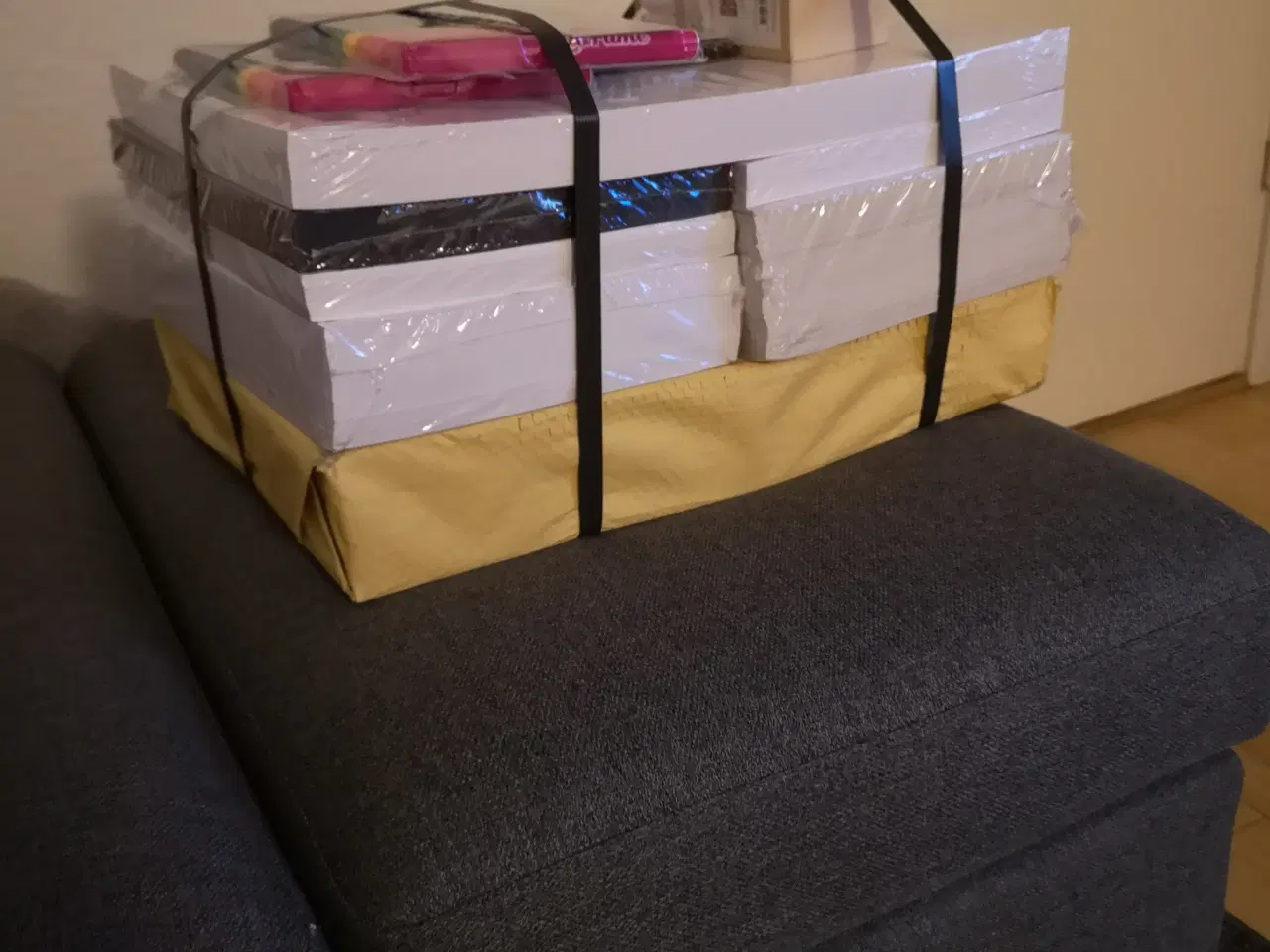Billede 1 - Parti papir & tegnesager Sælger til 500 kr  butik 