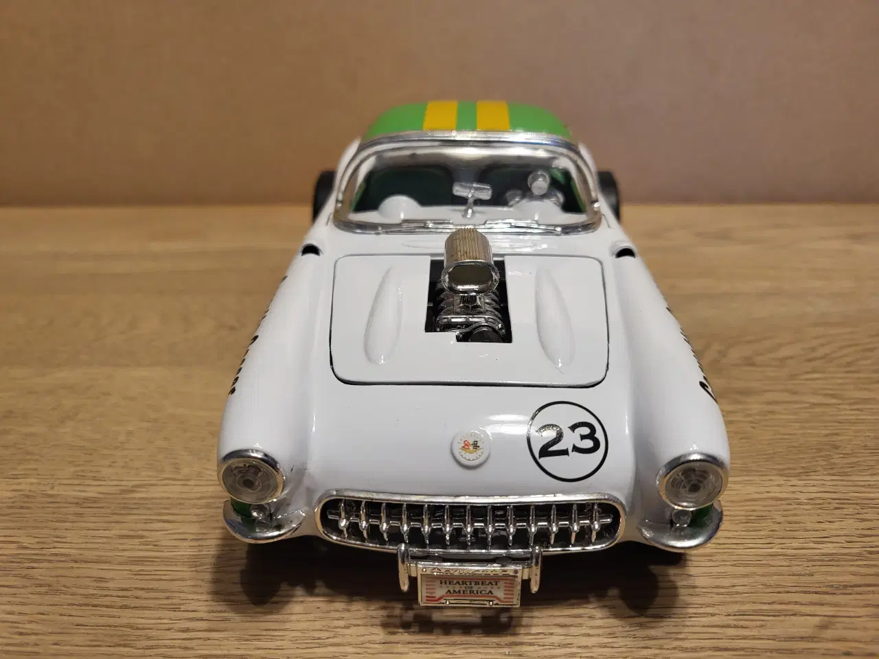 Billede 7 - Modelbil. CHEVROLET CORVETTE GASSER (1957) Skala 1