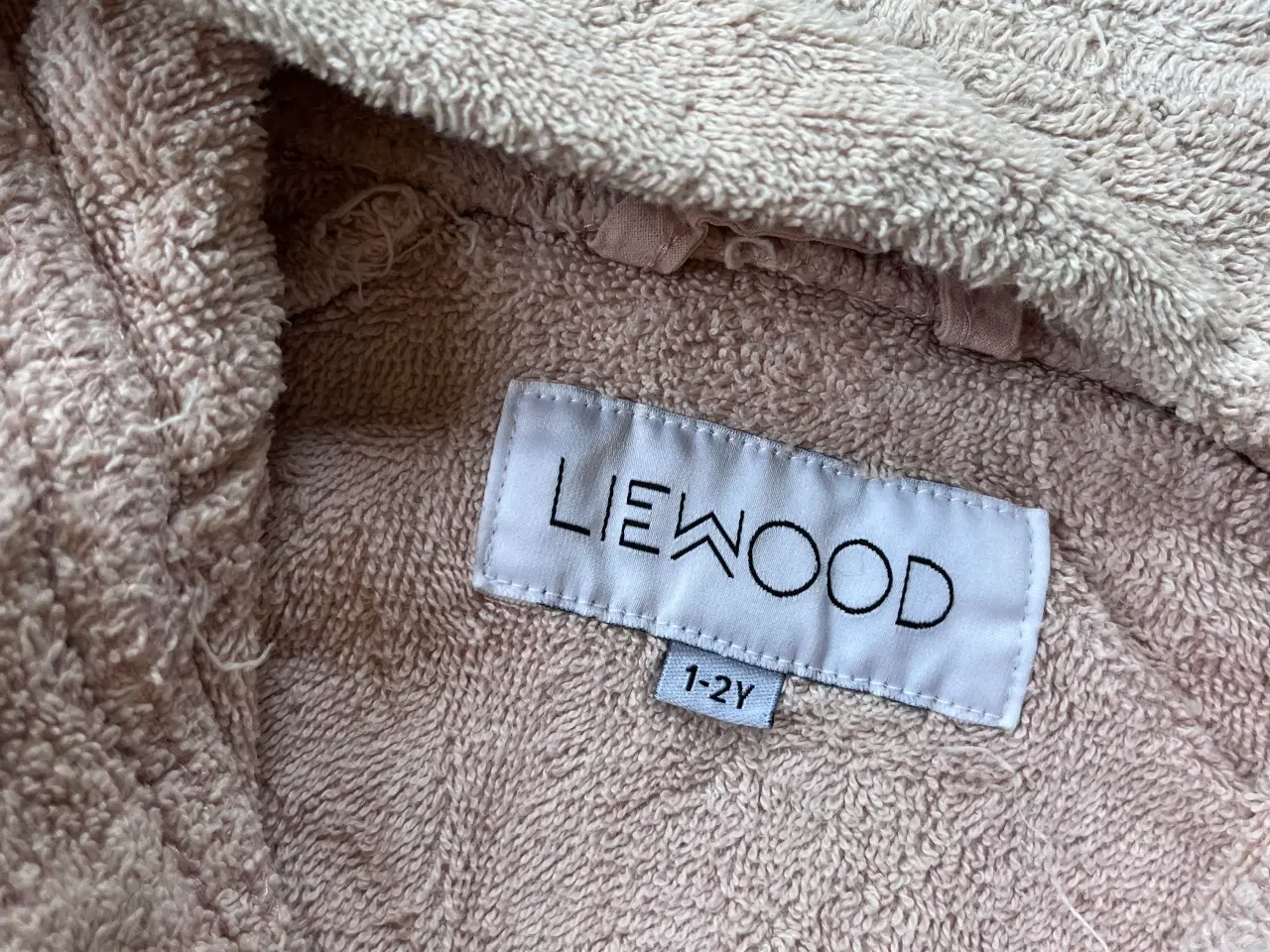 Billede 2 - Badekåbe fra Liewood str. 1-2 år